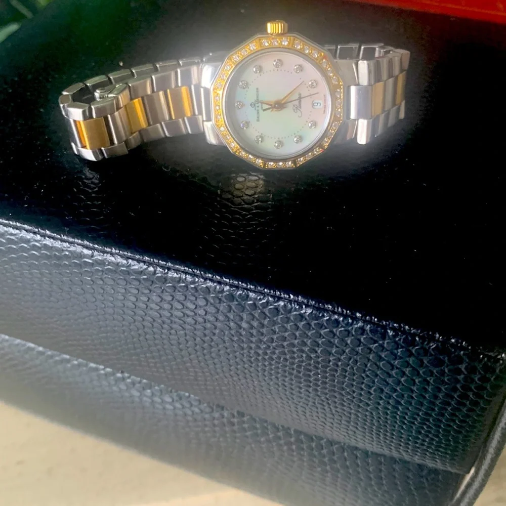 Baum and Marcier gold and stainless steel ladies watch - Picture 1 of 3
